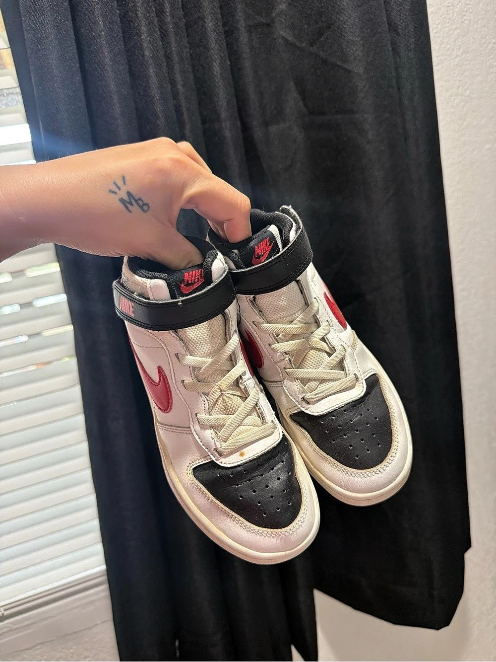 Nike Air Jordan 1 Mid Sneakers White & Red